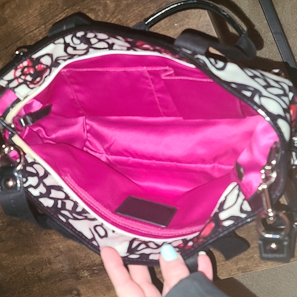 Coach purse - Picture 2 of 4